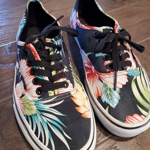 Hawaiian print Vans size 7.5men 9 woman
